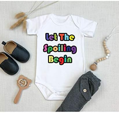 תכנון משולש תן לקלקל להתחיל תינוק מצחיק חמוד חתיכה אחת חתיכה אחת בגד גוף יילוד