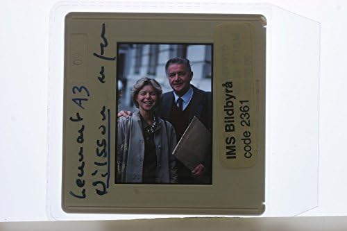 תצלום שקופיות של בית הנבחרים לשעבר של ארצות הברית מטקסס צ'רלי ווילסון מצולם עם אשתו לשעבר ג'רי ווילסון
