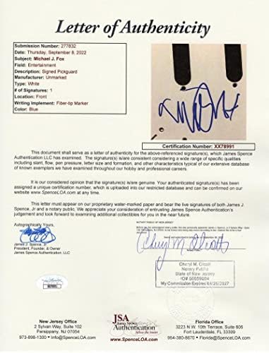 מייקל ג 'יי פוקס חתם על חתימה בגודל מלא פנדר שחור סטראטוקסטר גיטרה חשמלית ב / ג' יימס ספנס מכתב אותנטיות ג