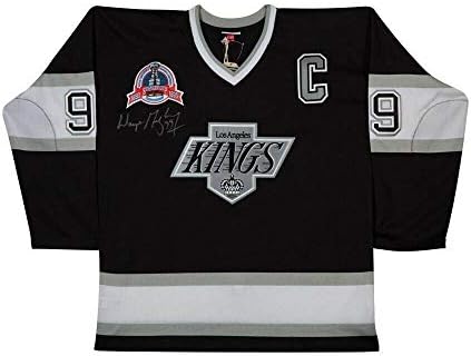 וויין גרצקי חתום על חתימה משנת 1992-93 מיטשל ונס ג'רזי קינגס שחור UDA - גופיות NHL עם חתימה