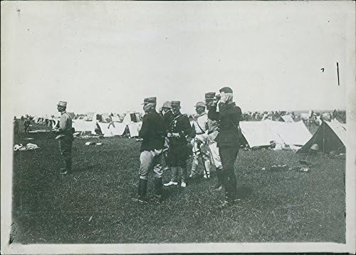 תצלום וינטג 'של מרוקו 1911. המינר הכללי מתבונן בעמדות הצרפתים משלחת מרוקו. משבר אגאדיר היה המתח הבינלאומי שעורר פריסת