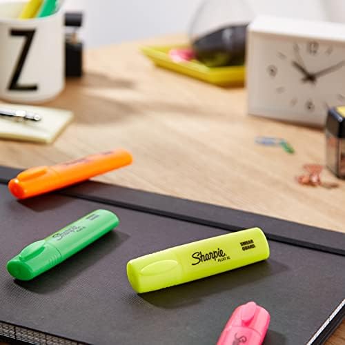 Sharpie Fluo XL מדגיש, קצה אזמל - צבעים שונים, חבילה של 4