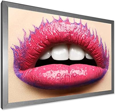 שפתיים נשיות יפות עם שפתון ורוד אמנות קיר ממוסגרת מודרנית
